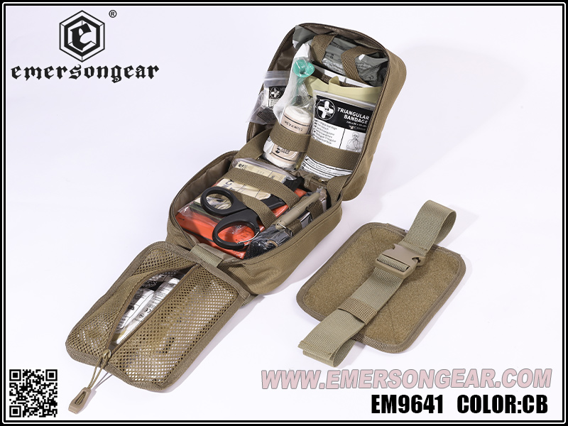 Pack/ensemble de sauvetage de style militaire Emersongear (27 en 1)