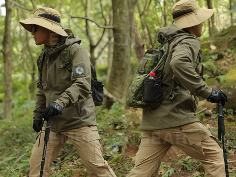 Veste fonctionnelle coupe-vent et hydrofuge d'alpinisme Emersongear 'Spinosaurus'