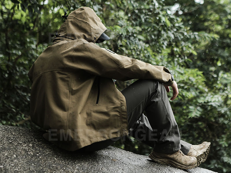 Veste tactique imperméable et respirante Emersongear Outdoor Rainforest Season « Brambles »