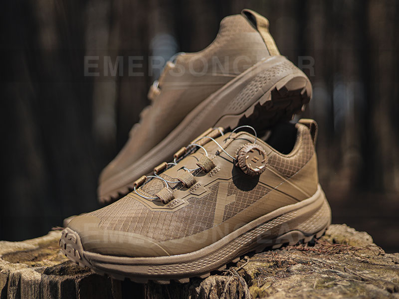 Chaussures tactiques légères et fonctionnelles pour sports de plein air Emersongear « Voyageur »