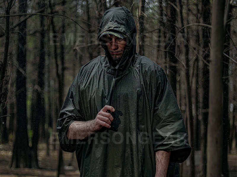 Poncho de pluie tactique à séchage rapide Emersongear Outdoor Jungle 'Wind Rider'